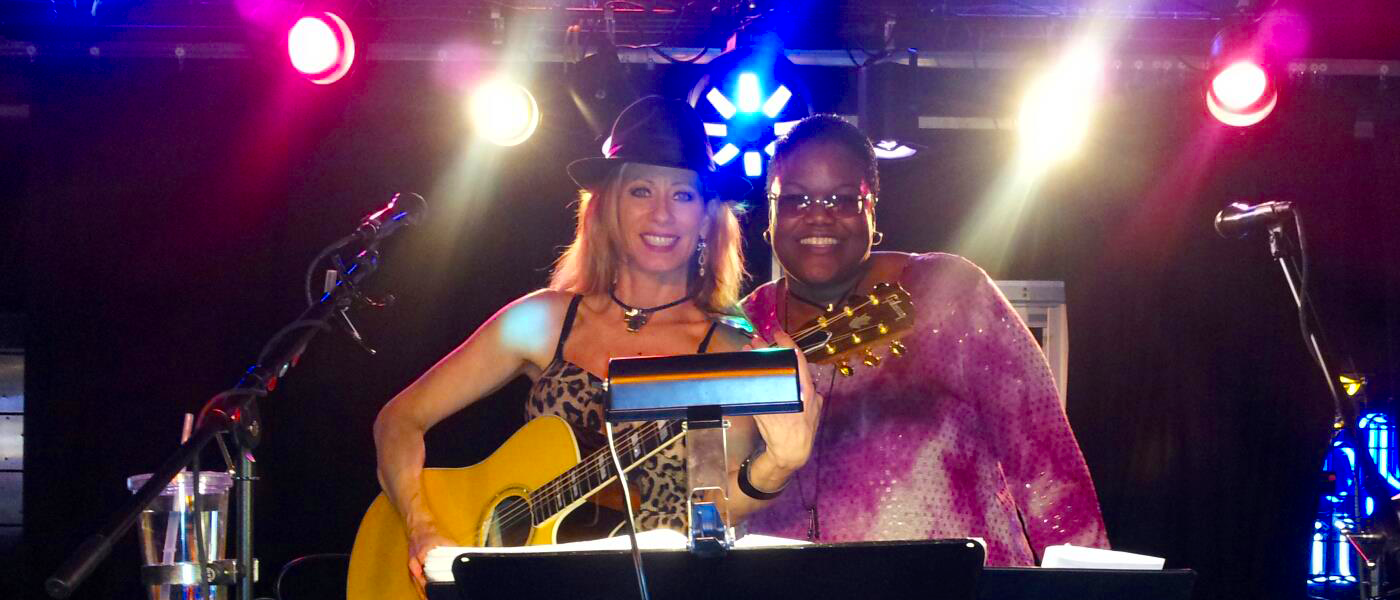 Chicks with Picks